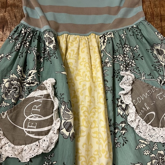Mustard Pie girls dress size 6. - Picture 2 of 10